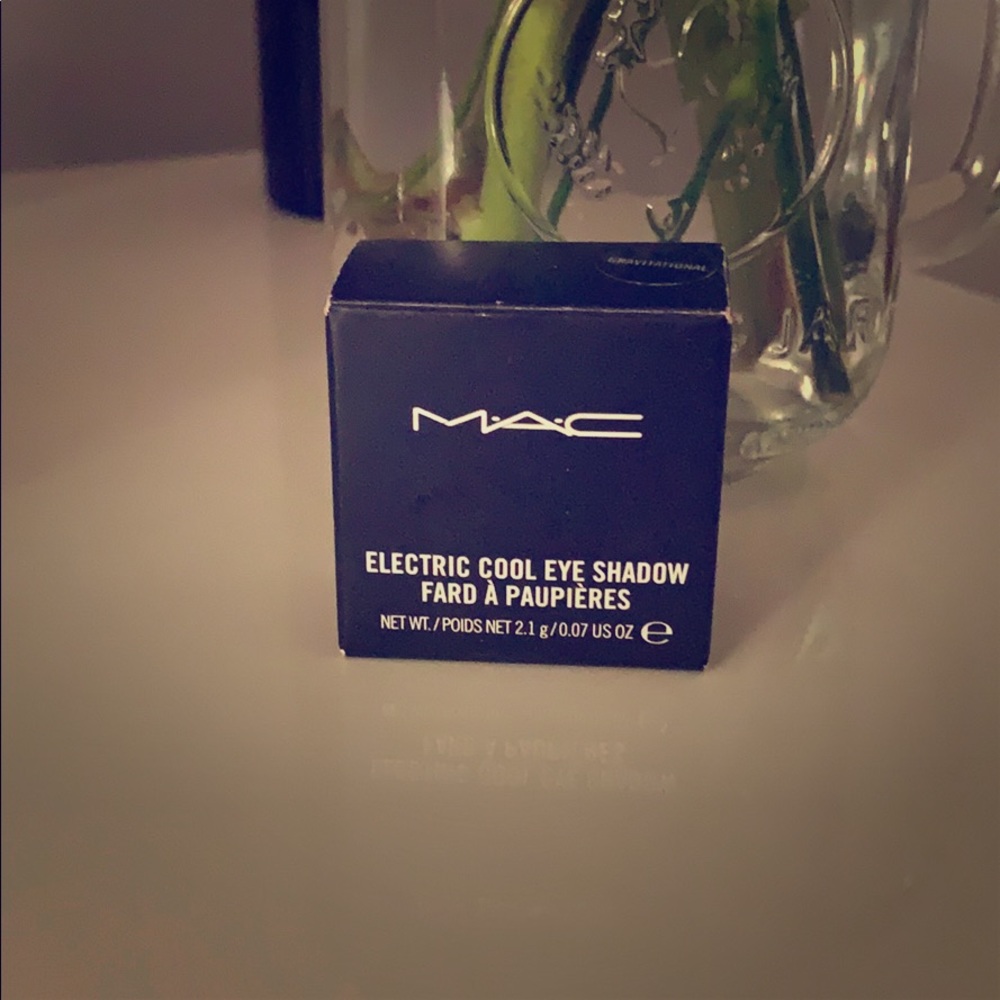 Mac Gravitational Eyeshadow